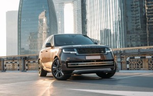 Pourquoi louer une voiture de luxe au Maroc ?